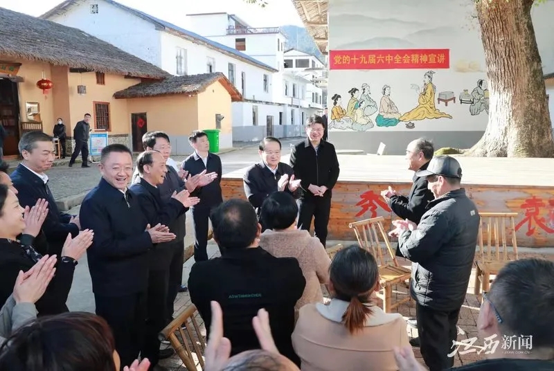 2021.12.7易煉紅在宜春調(diào)研：高標(biāo)準(zhǔn)高質(zhì)量建設(shè)區(qū)域性中心城市（1）.webp.jpg